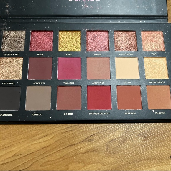 Ucanbe Eyeshadow Palette Bundle - Picture 2 of 4